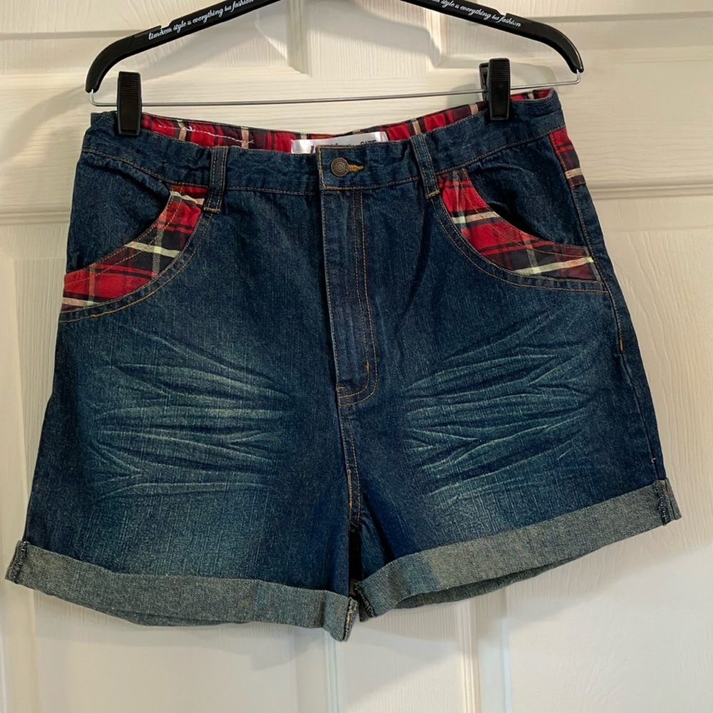 NWT Ladies Short Jeans The Beauty Collection-Plaid Trim Denim Shorts Retro